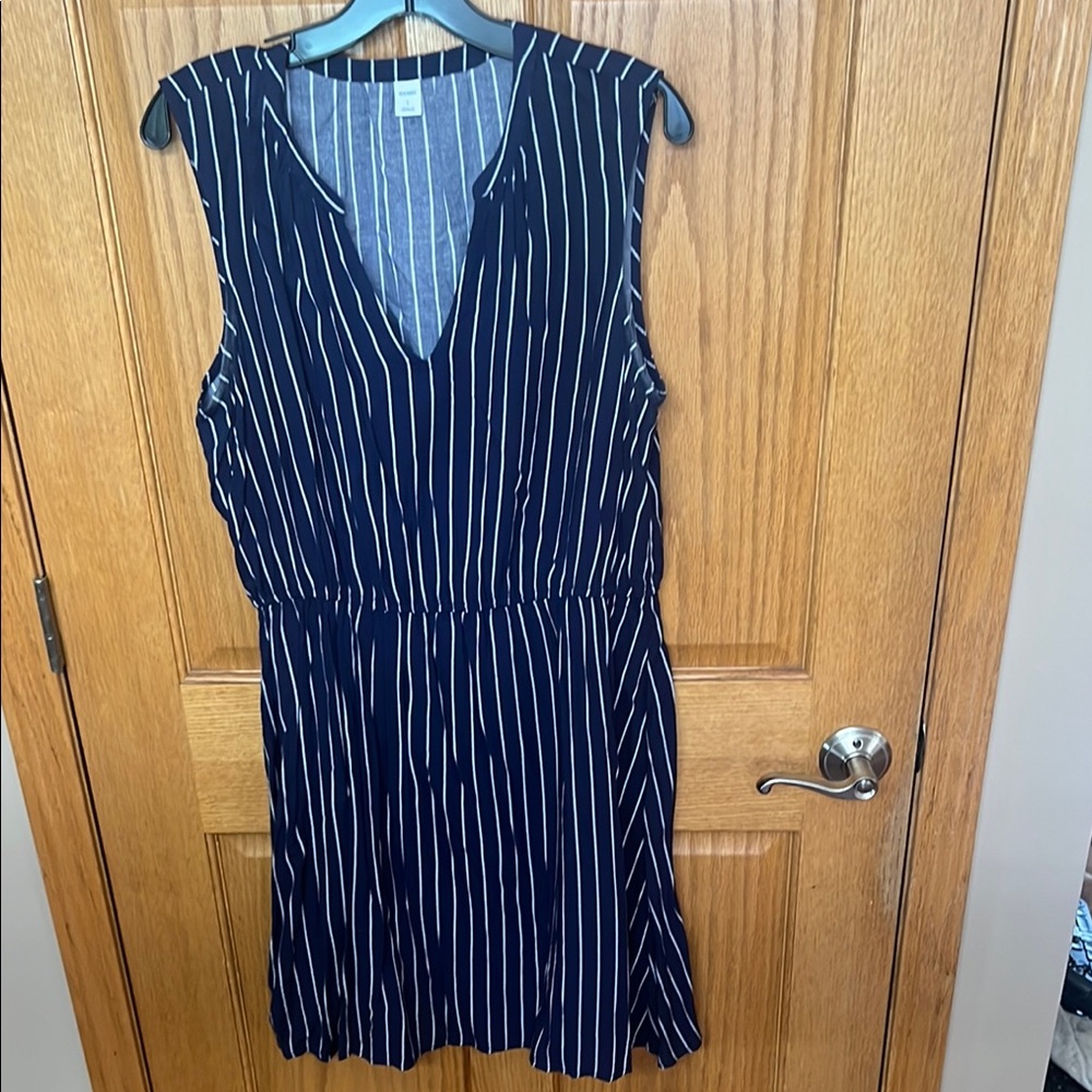 Old Navy Blue and White Sleeveless Midi Sundress